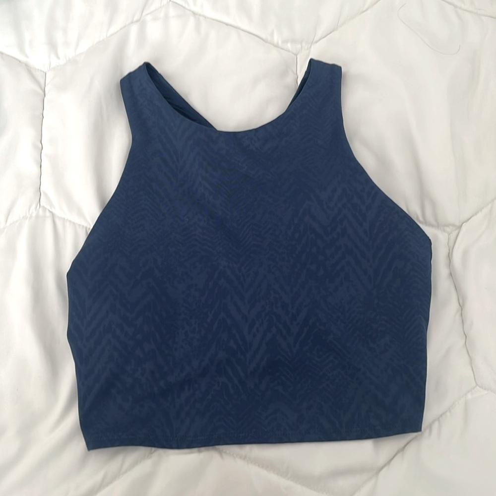 Athleta conscious crop small D-DD